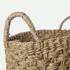 Cesta con asas